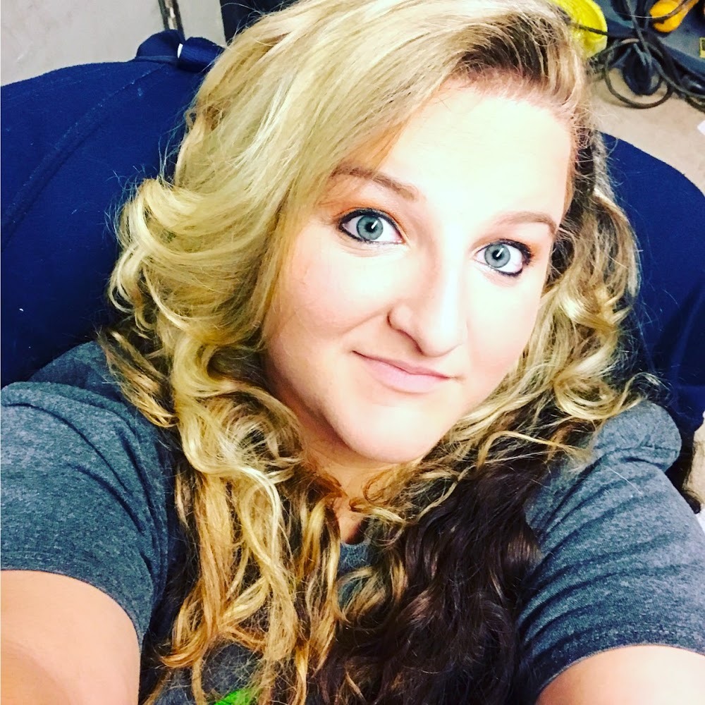 Meet your Posher, Cassandra